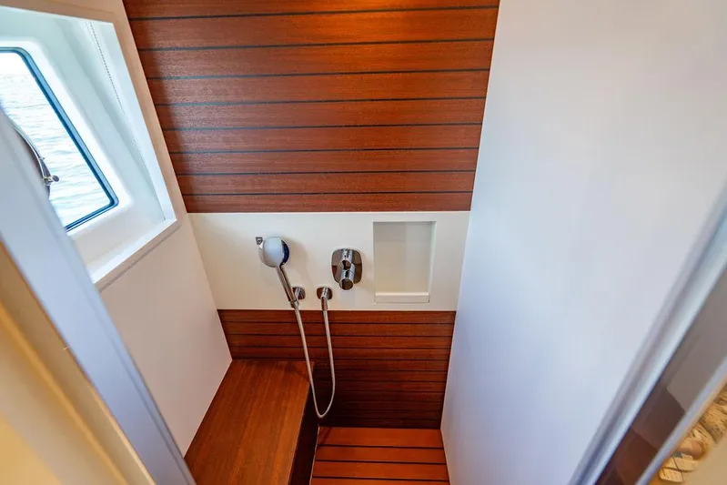 Bongani Yacht Photos Pics 