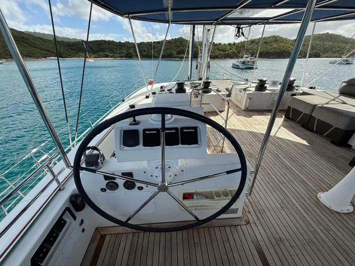 Auralis Yacht Photos Pics 