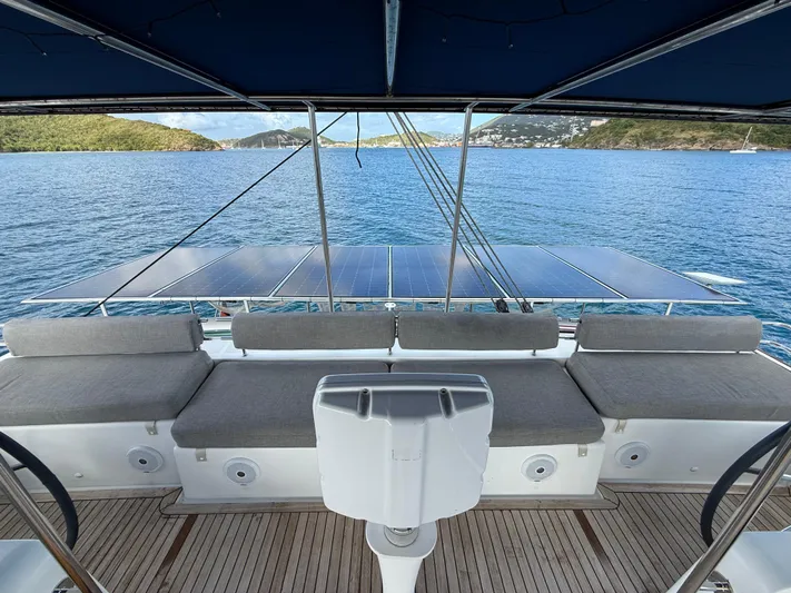 Auralis Yacht Photos Pics 