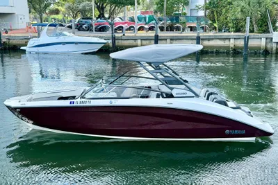 Yamaha Boats 252SD