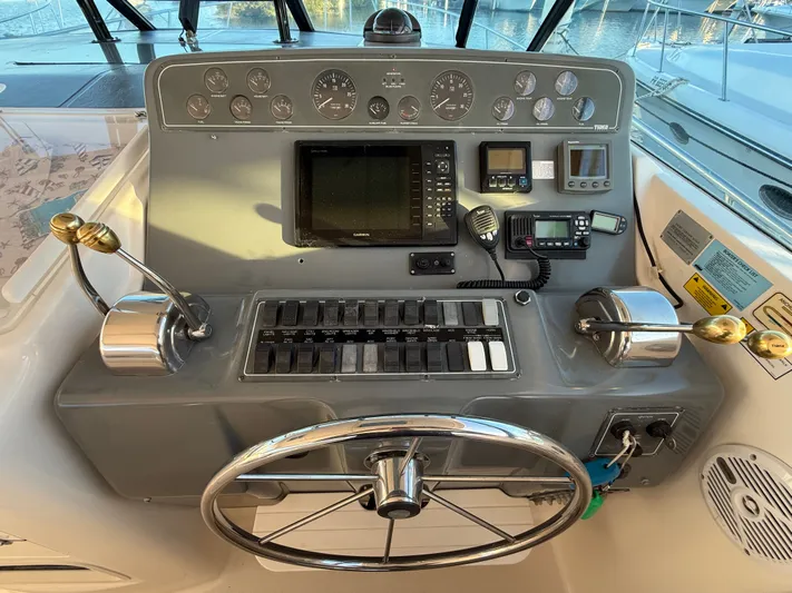 Bravant Yacht Photos Pics 