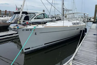 Beneteau 37