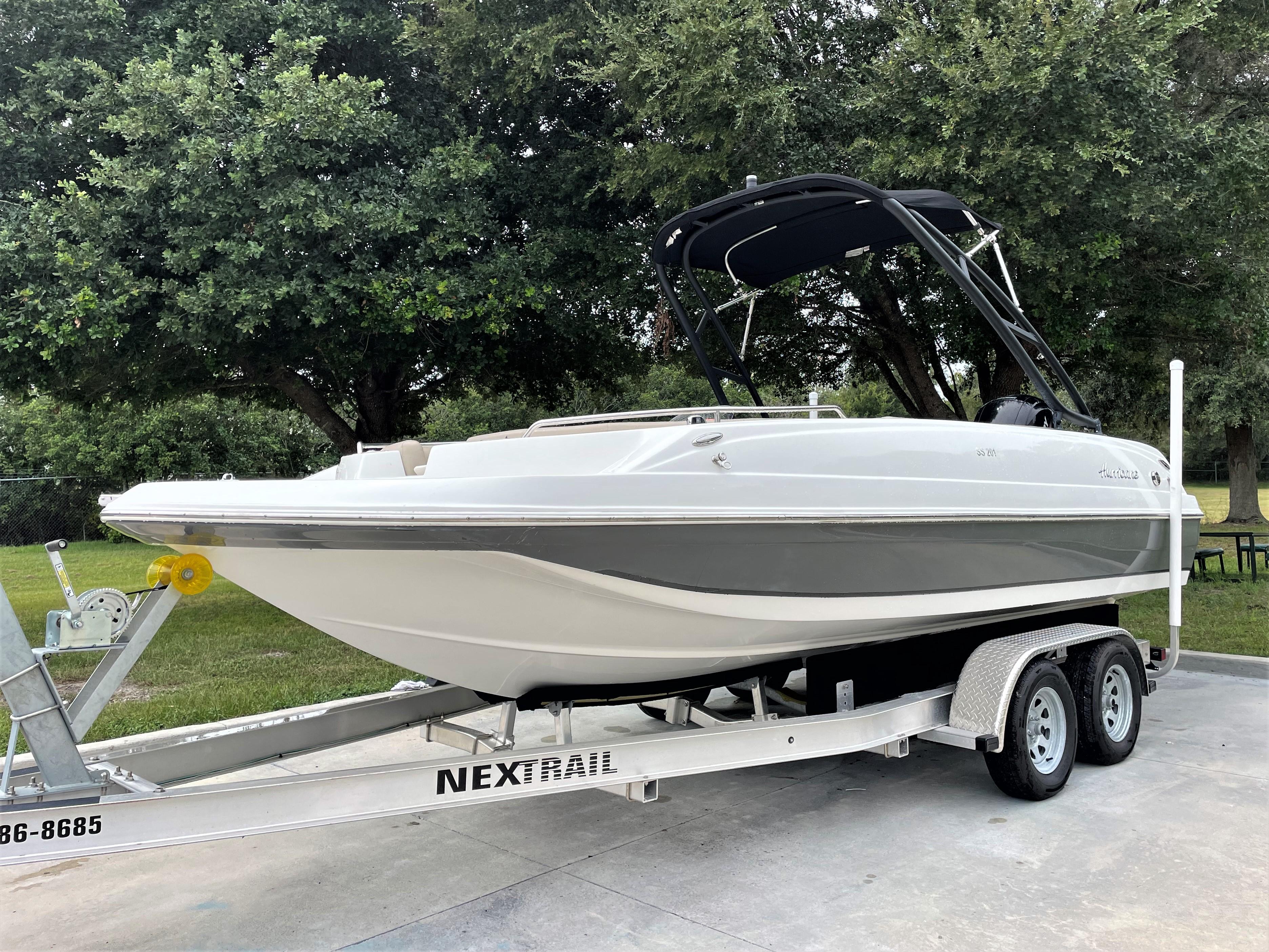 2021 Hurricane 201 Sundeck Sport Deck Boat for sale - YachtWorld