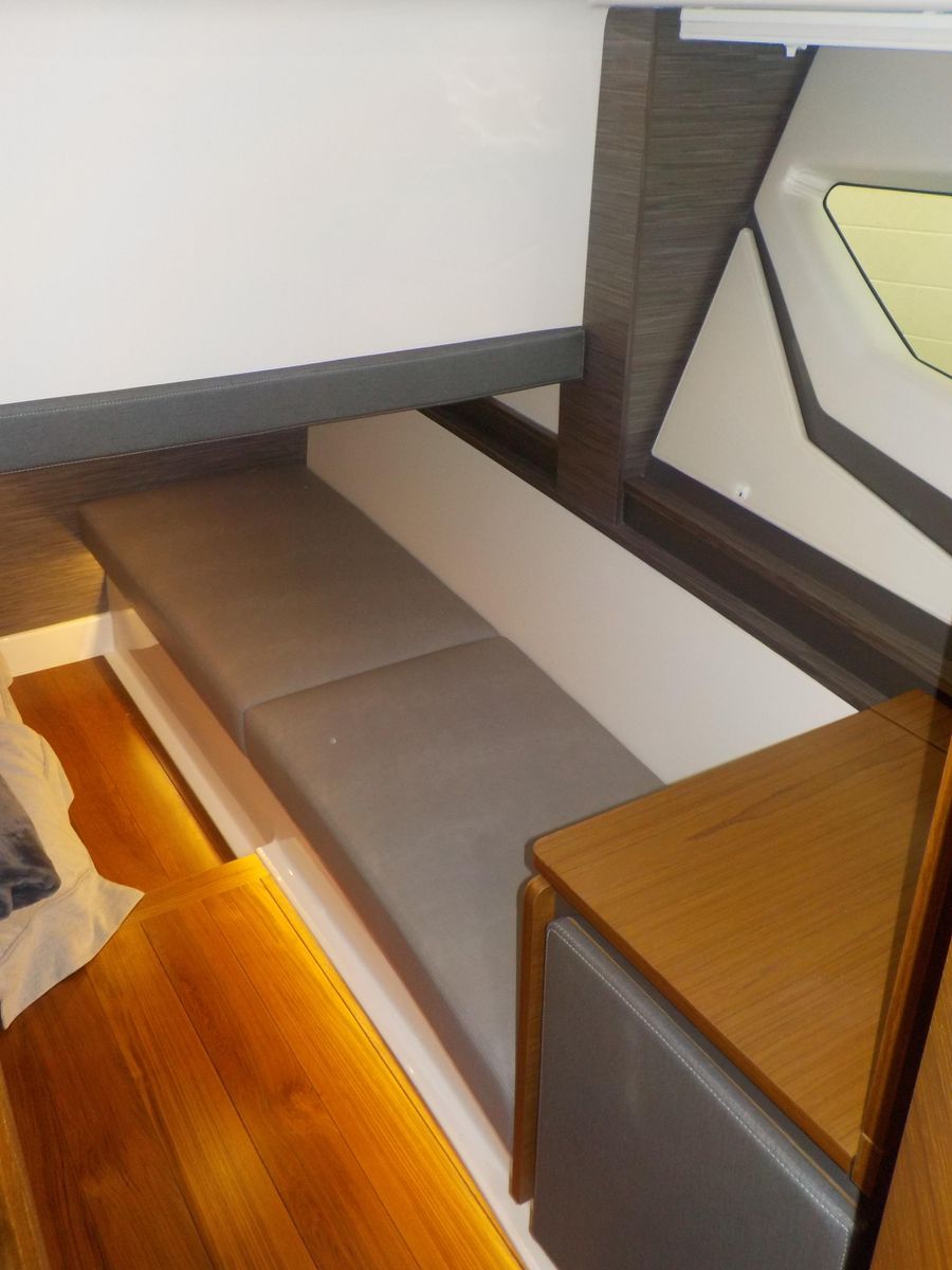 2021 Tiara Yachts 43 