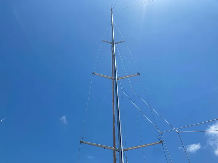 Blue Moon Yacht Photos Pics 