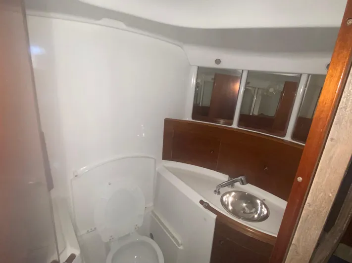 Blue Moon Yacht Photos Pics 