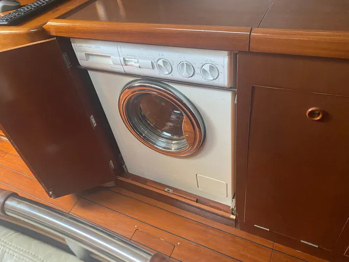 Blue Moon Yacht Photos Pics 