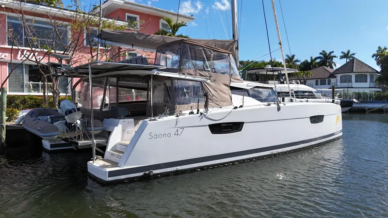Solmate Yacht Photos Pics 