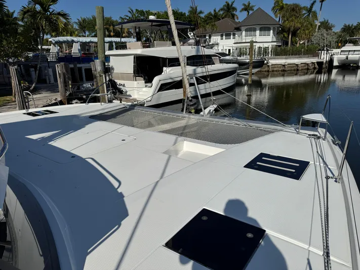 Solmate Yacht Photos Pics 