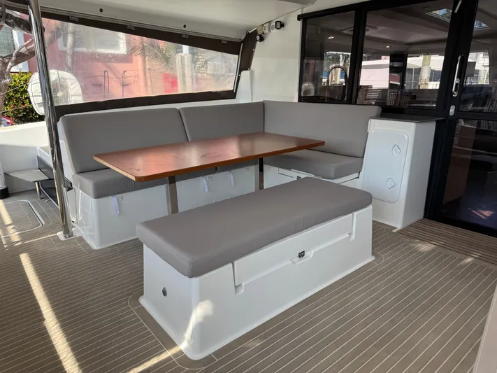 Solmate Yacht Photos Pics 