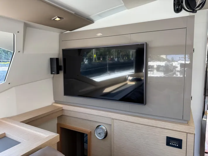 Solmate Yacht Photos Pics 