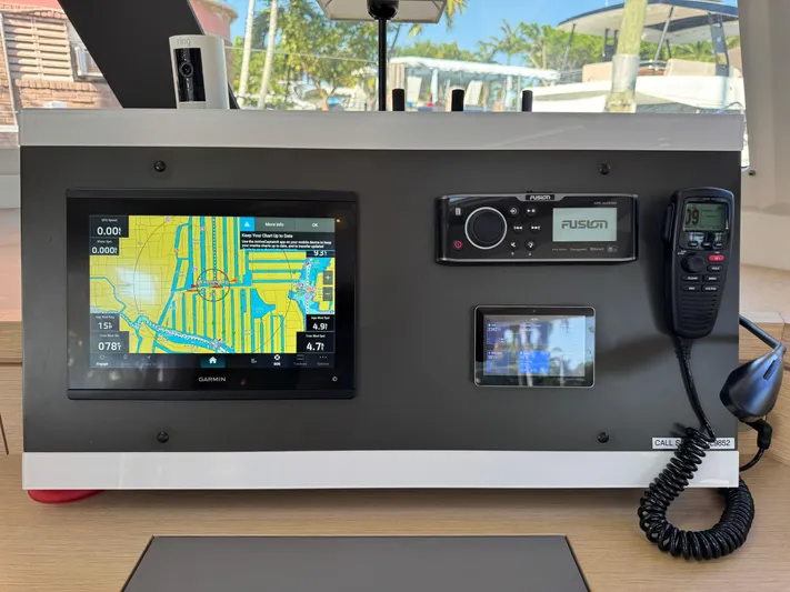 Solmate Yacht Photos Pics 