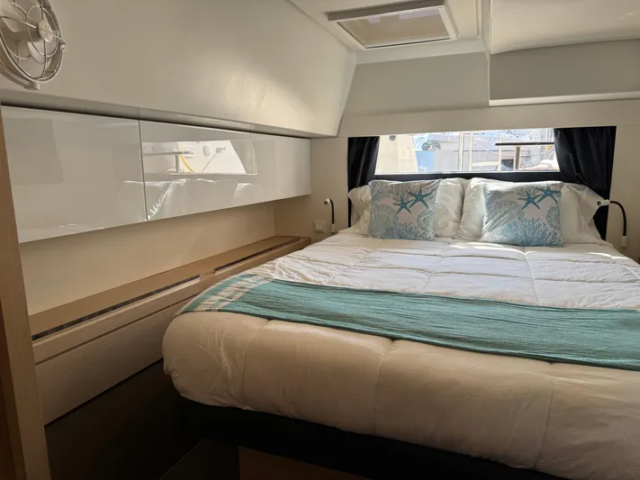 Solmate Yacht Photos Pics 