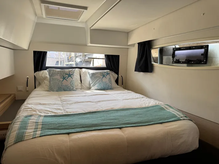 Solmate Yacht Photos Pics 