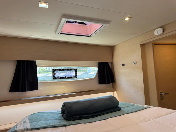 Solmate Yacht Photos Pics 