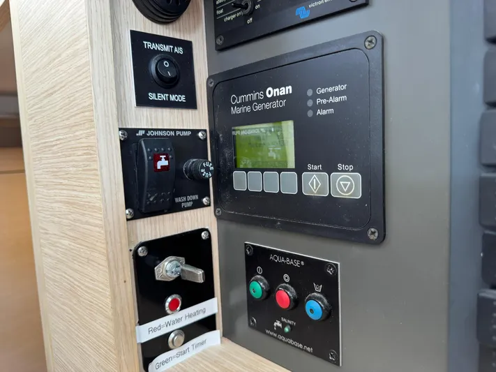 Solmate Yacht Photos Pics 