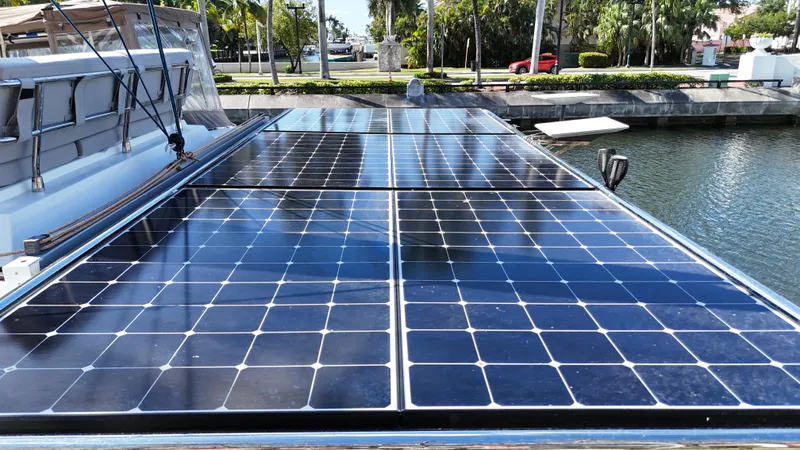 Solmate Yacht Photos Pics 