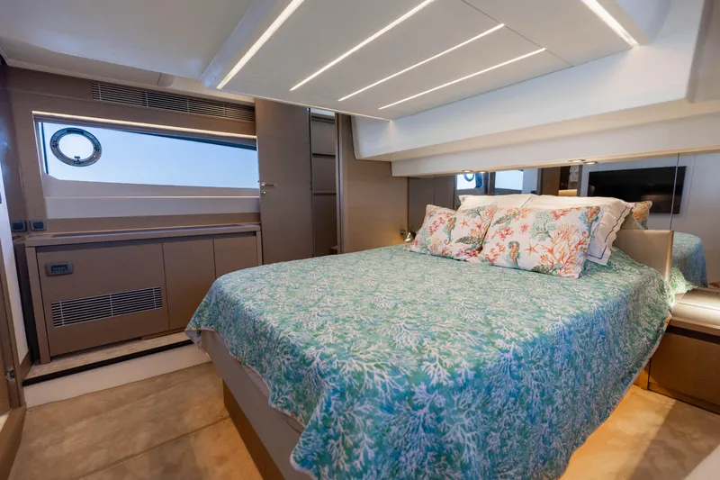 Ss Belle Vie Yacht Photos Pics 2024 Prestige 520 Fly- SS BELLE VIE- Master Stateroom