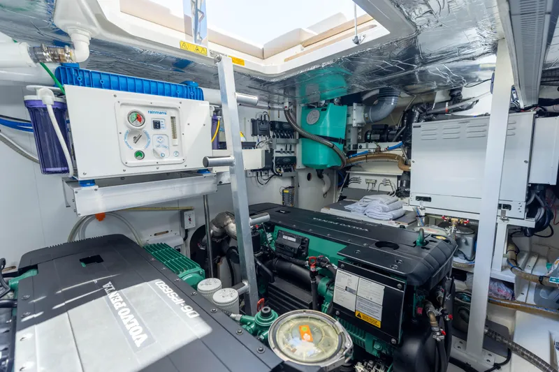 Ss Belle Vie Yacht Photos Pics 2024 Prestige 520 Fly- SS BELLE VIE- Engine Room