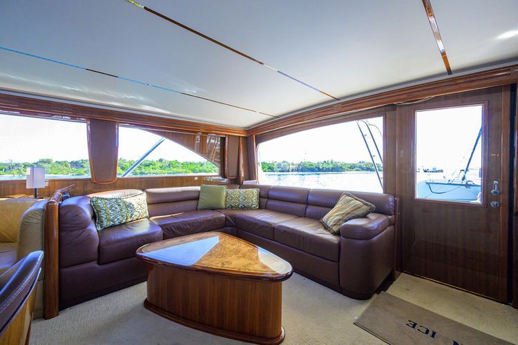 2009 Viking 74 