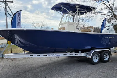 Sea Born LX22 Center Console