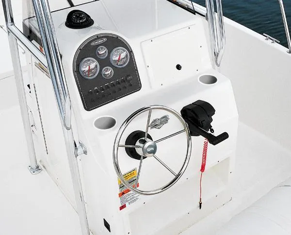 2005 Hydra-Sports Lightning 212 CC Photo