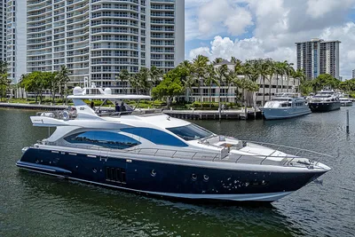 2011 Azimut 82