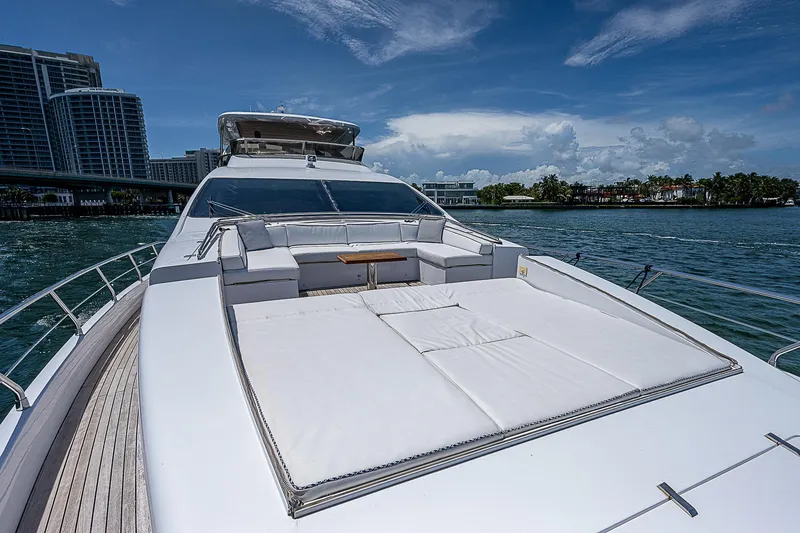 Reset Yacht Photos Pics Luxurious 2011 Azimut 82 yacht with spacious sun deck on the water.