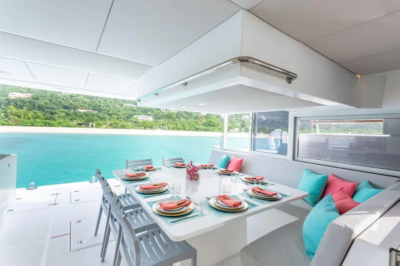 Summer Breez Yacht Photos Pics 