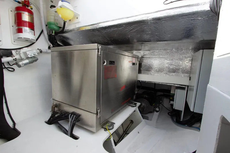 Summer Breez Yacht Photos Pics 