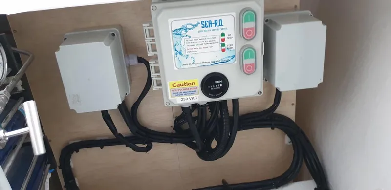 Summer Breez Yacht Photos Pics 