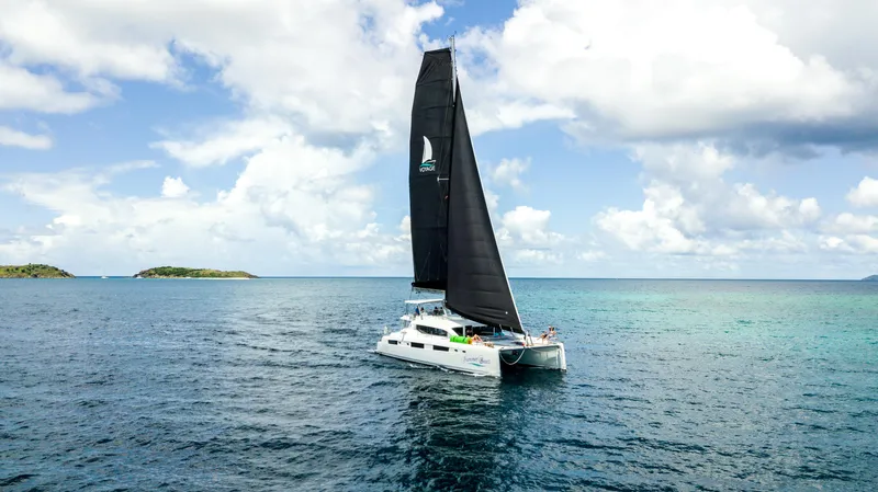 Summer Breez Yacht Photos Pics 