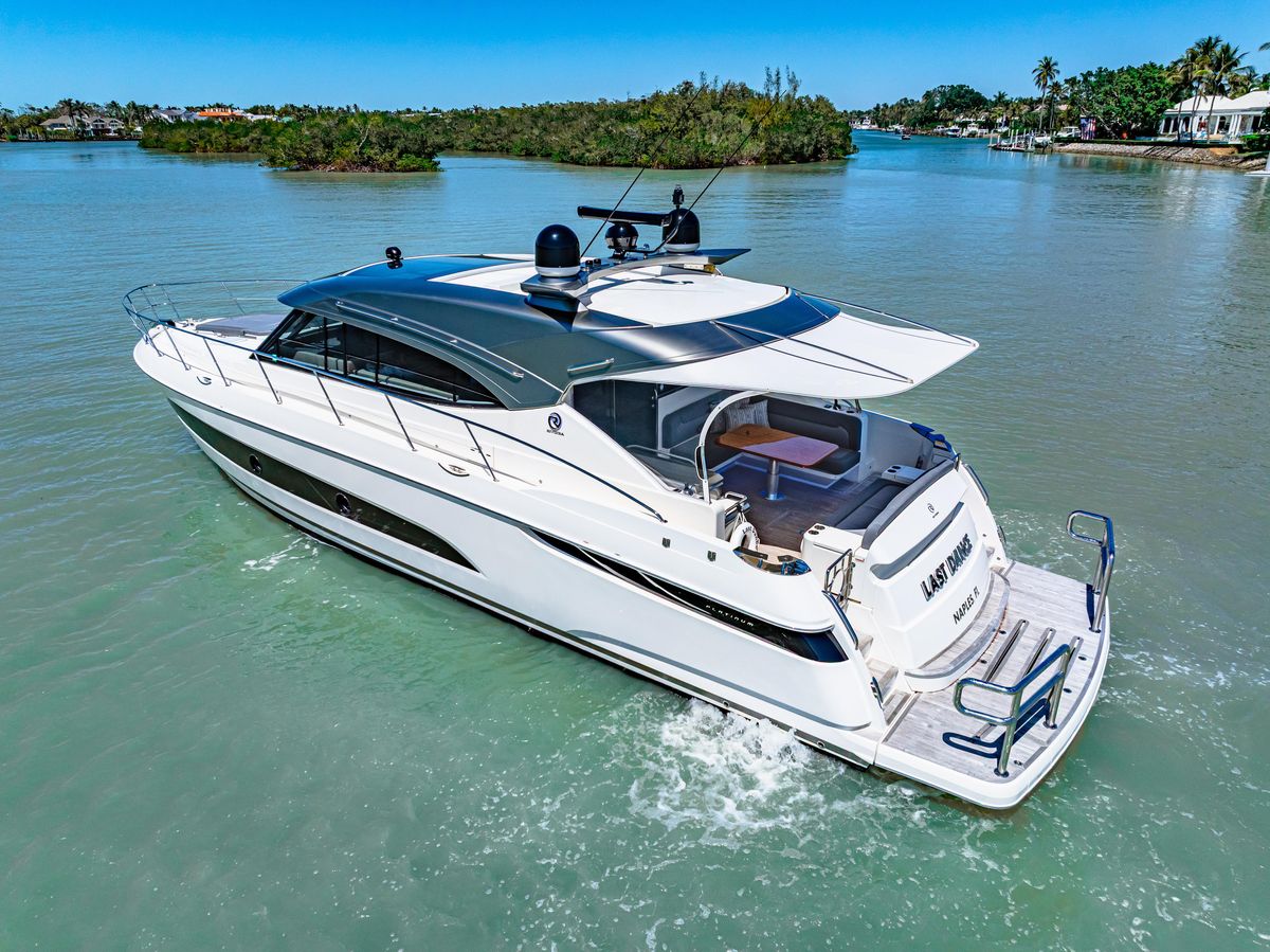 2022 Riviera 54 