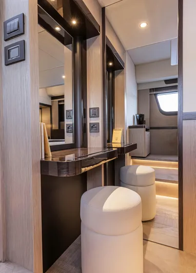 Absoulte 48 Coupe Yacht Photos Pics ABSOLUTE 48 COUPE