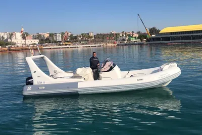 2004 Zodiac Medline III