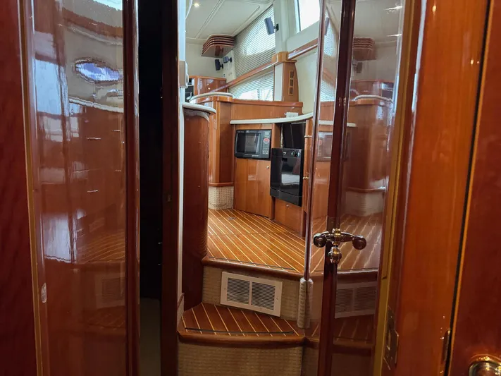 High Sierra Yacht Photos Pics 