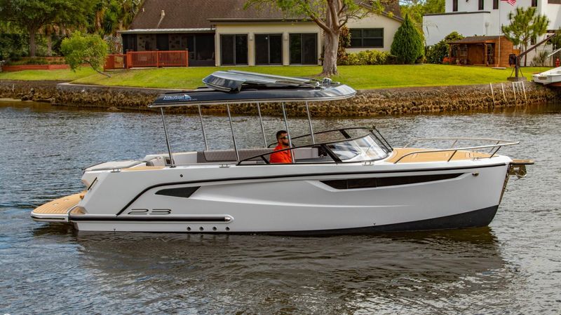 2023 Alfastreet Marine 23 Cabin Electric