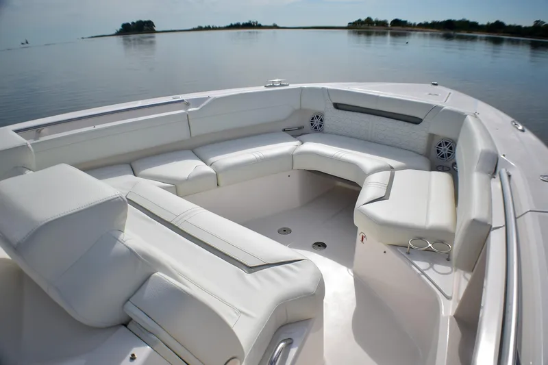 Str8to Yacht Photos Pics Luxurious seating area on 2025 Tiara Yachts 43 LS, featuring elegant white upholstery.