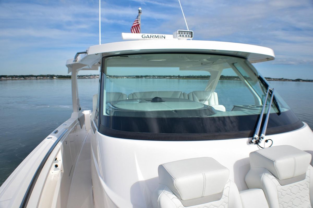 2025 Tiara Yachts 43 