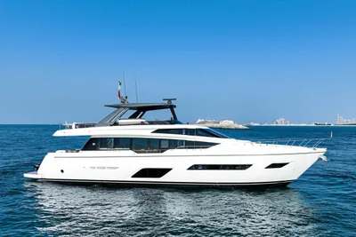 Ferretti Yachts 780