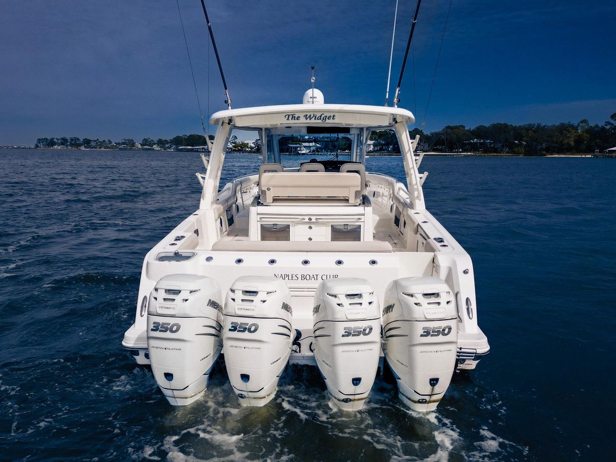 2017 Boston Whaler 42 