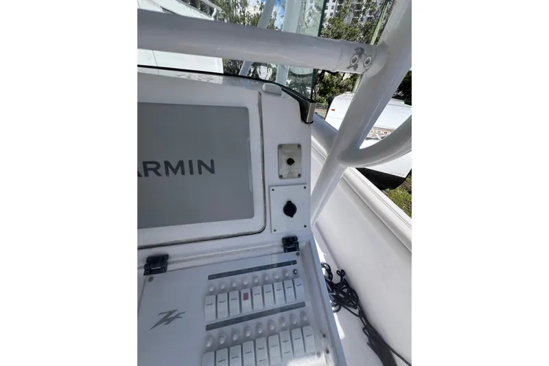  Yacht Photos Pics 2008 Donzi 38 ZFX Open boat dashboard with Garmin navigation system.