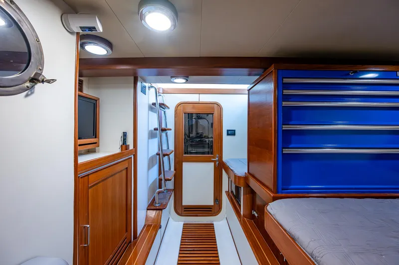 Memory Bank Yacht Photos Pics 