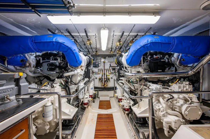 Memory Bank Yacht Photos Pics 