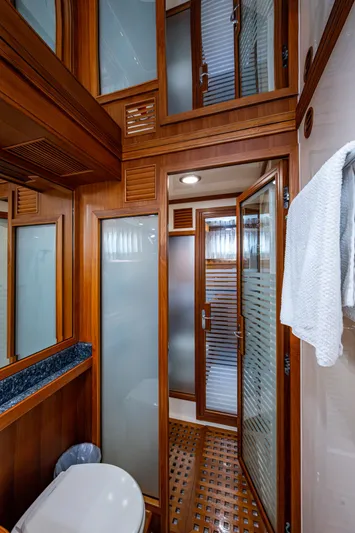 Memory Bank Yacht Photos Pics 