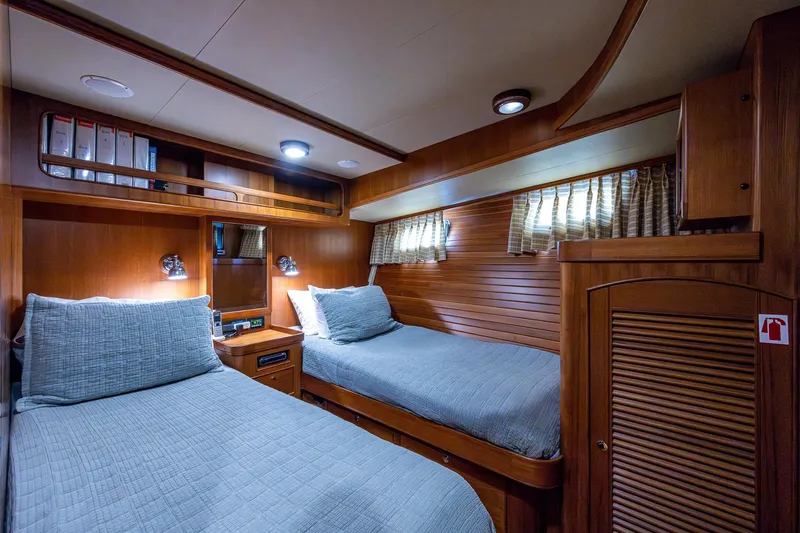 Memory Bank Yacht Photos Pics 