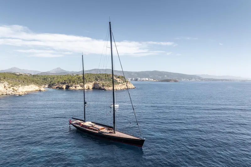 Maximus Yacht Photos Pics 