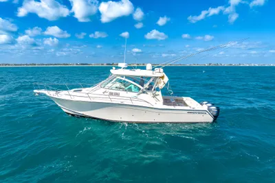 Grady-White Express 360