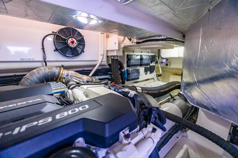 A Ro Boat Yacht Photos Pics 