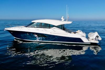 Tiara Yachts 53 Coupe